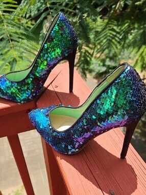 Shoe Dazzle TREENA  Size 7 Green and Blue Mermaid Sequin Pointed Stiletto Heels